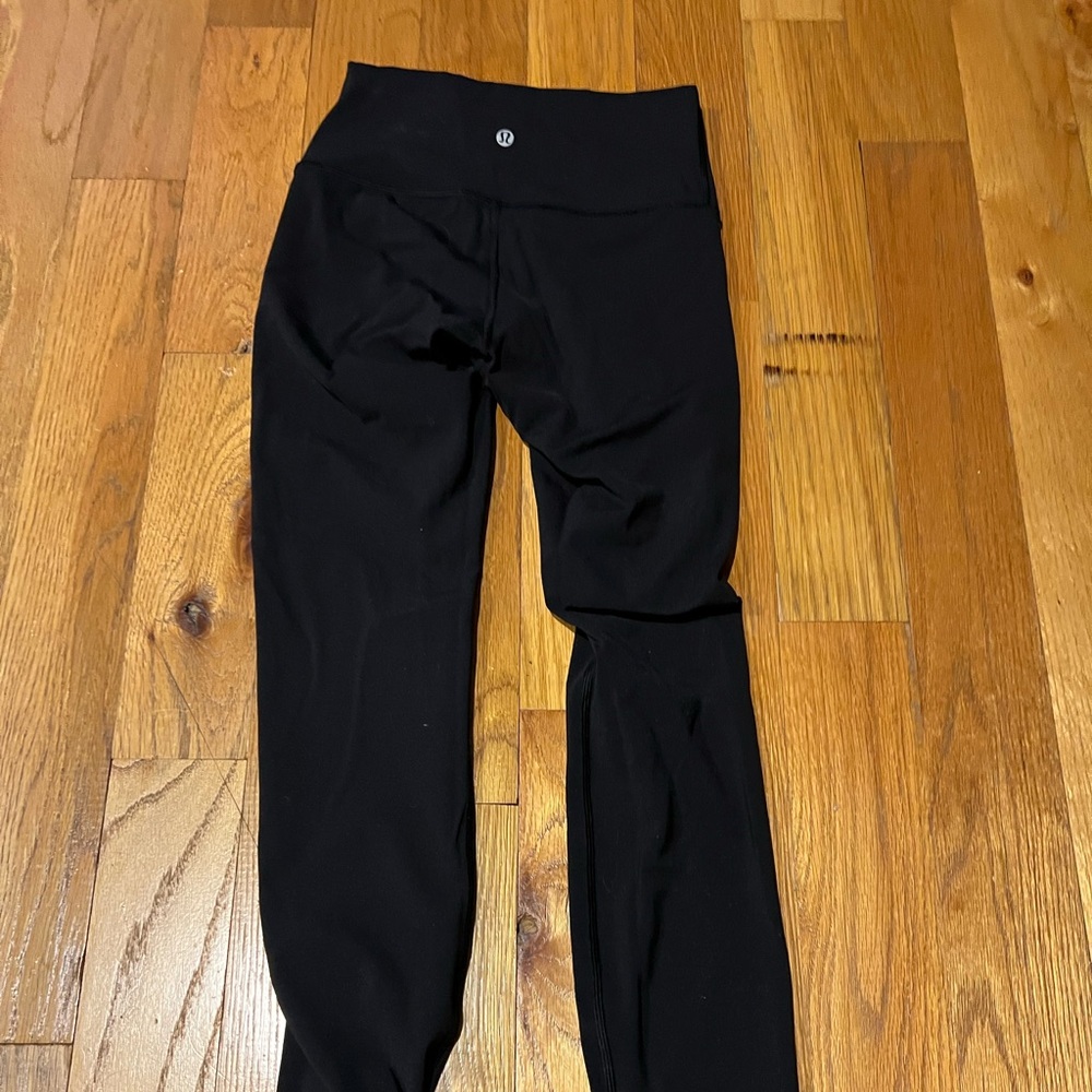 LULULEMON / Wunder Train High Rise 28” Leggings